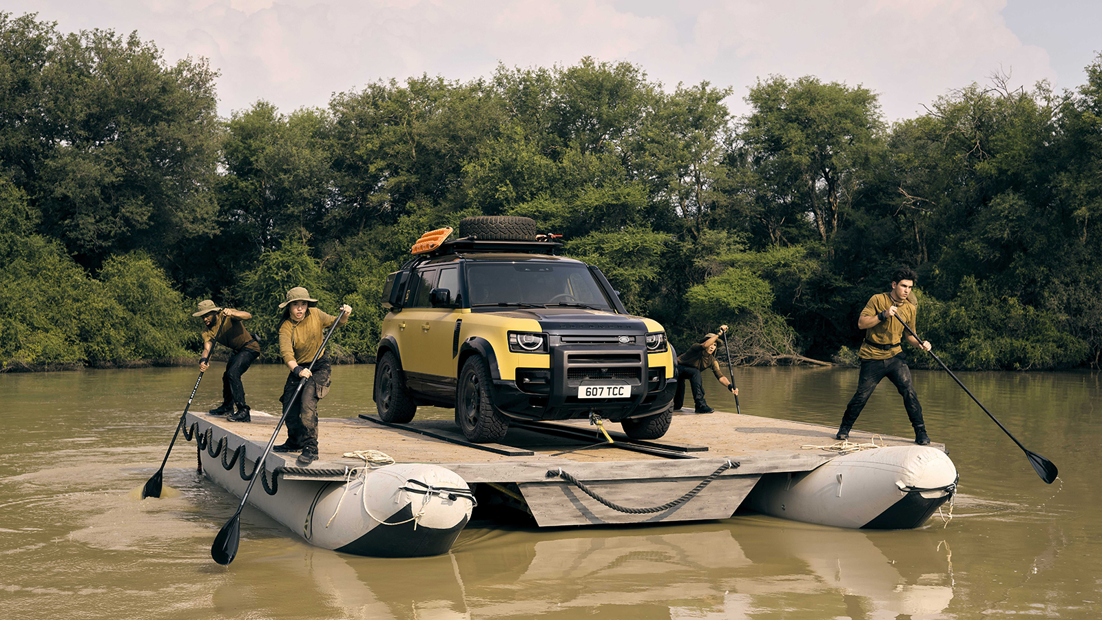 To νέο Land Rover Defender Trophy Edition φτιάχτηκε για περιπέτεια  